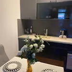 Nr 6 Apartamento *